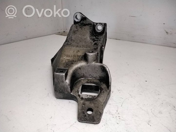 Audi Coupe Variklio tvirtinimo kronšteinas 8A0199307C