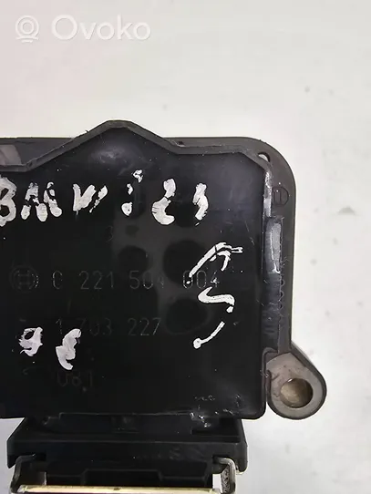 BMW 5 E39 High voltage ignition coil 1703227