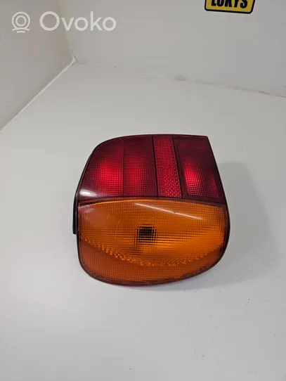 Volkswagen Polo III 6N 6N2 6NF Lampa tylna 962557