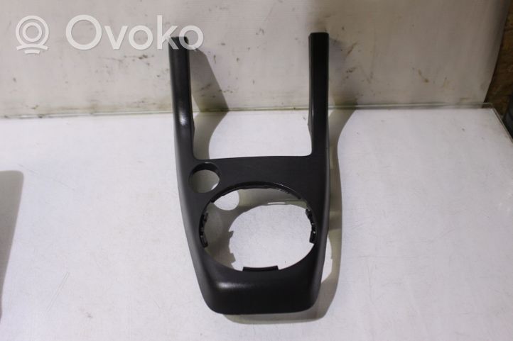 Suzuki Swift Rivestimento in plastica cornice della leva del cambio 7586162J0