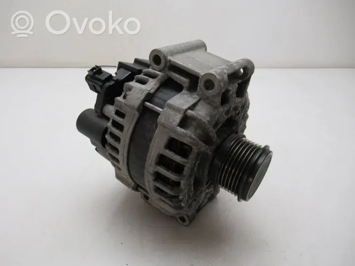 Audi A5 8T 8F Lichtmaschine 06H903018J