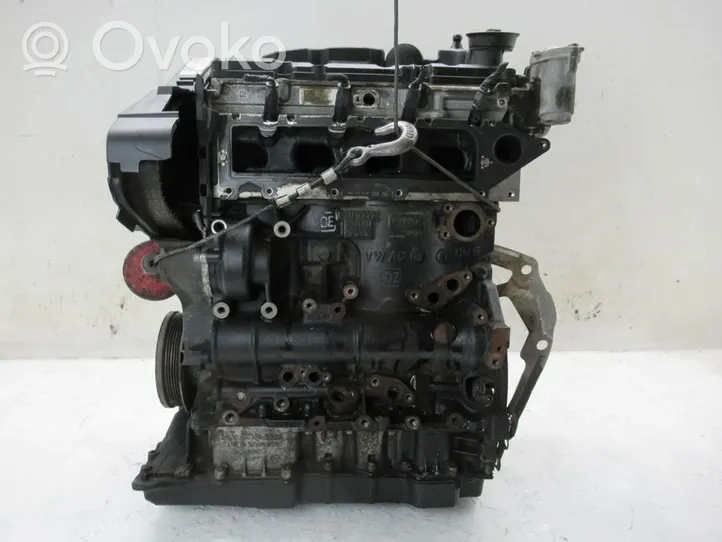 Volkswagen PASSAT B7 Двигатель 