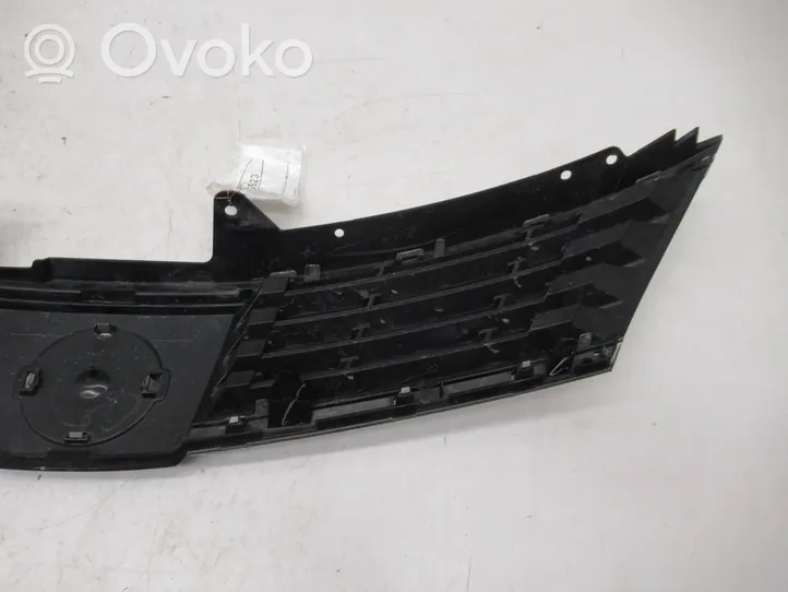 Nissan Versa Grille de calandre avant 62310EM30A