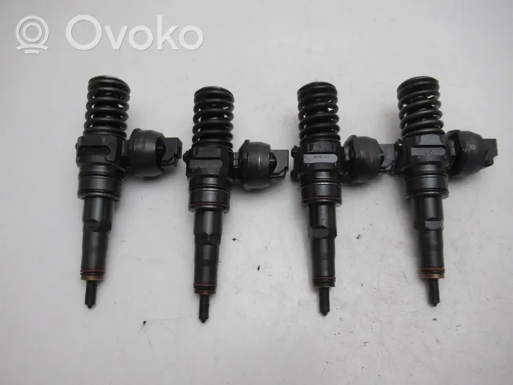 Volkswagen PASSAT B5.5 Set di iniettori 038130073AG