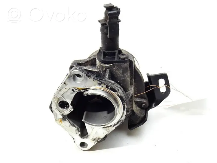 Renault Fluence Vacuum pump 