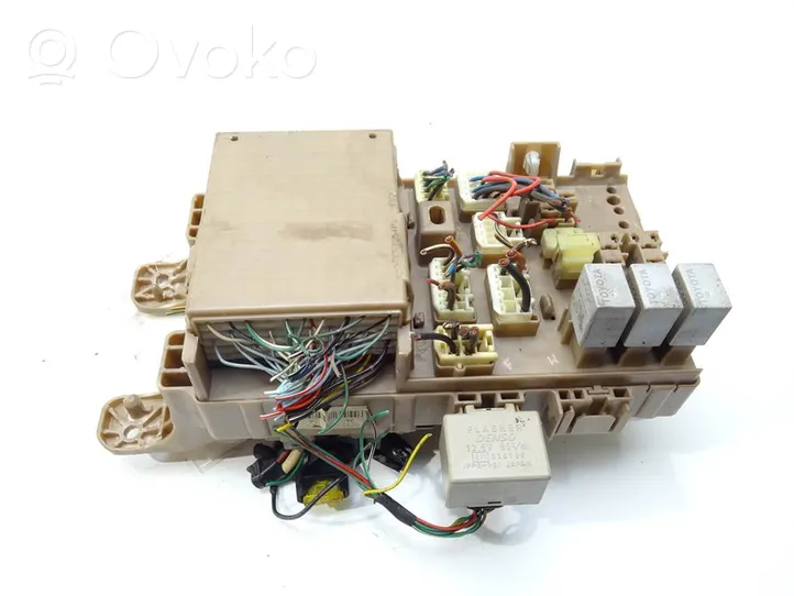 Toyota Corolla Verso E121 Fuse box set 82641-02050