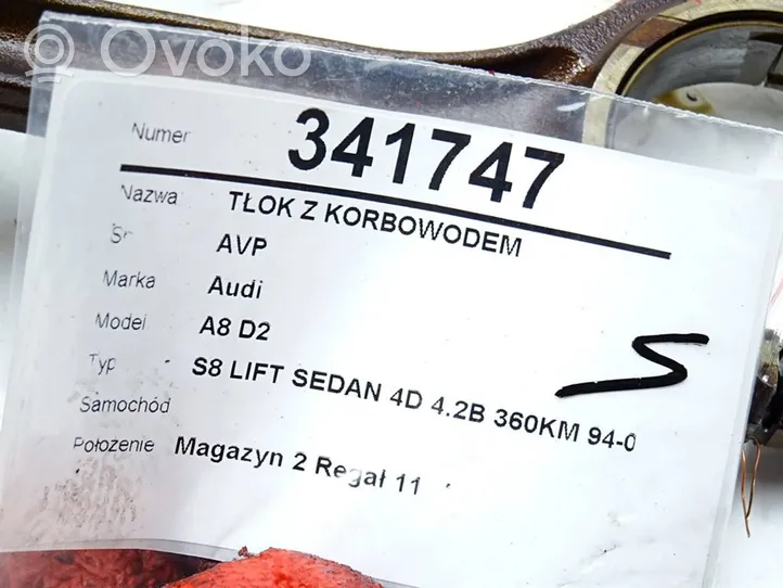 Audi A8 S8 D2 4D Mäntä kiertokangella AVP