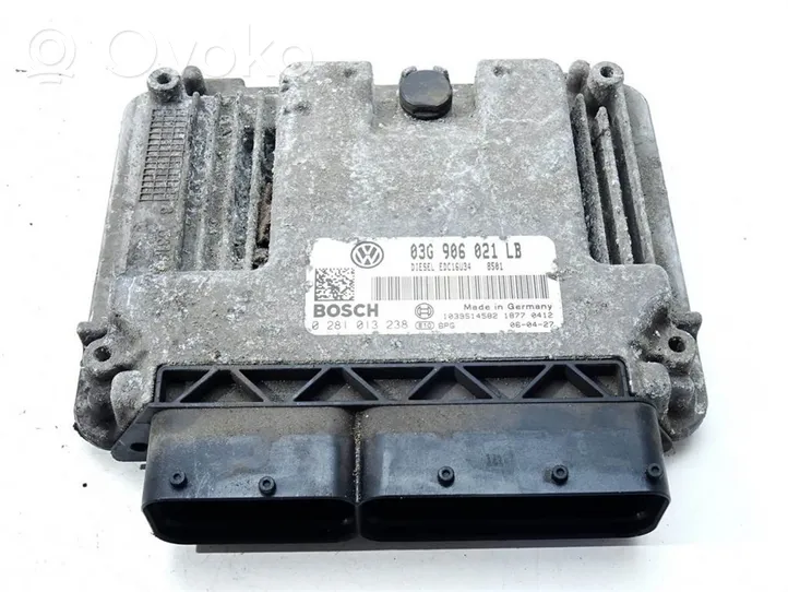 Skoda Octavia Mk2 (1Z) Unité de commande, module ECU de moteur 03G906021CB