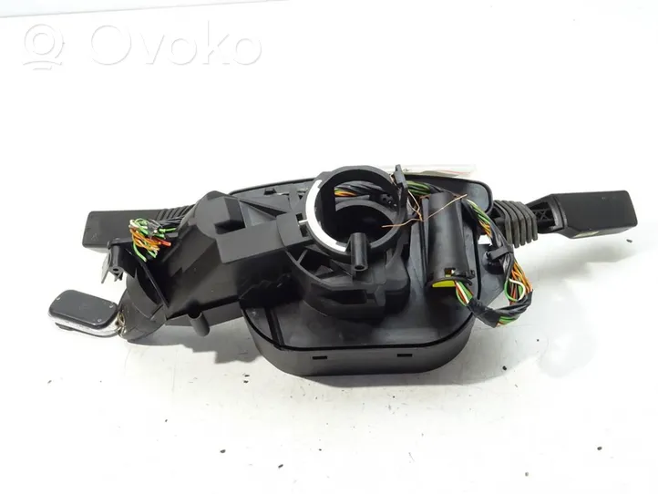 Opel Vectra C Leva/interruttore dell’indicatore di direzione e tergicristallo 13165349EB