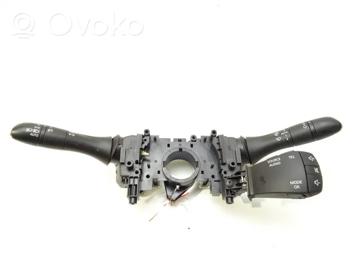 Renault Megane IV Commodo, commande essuie-glace/phare 255678134R