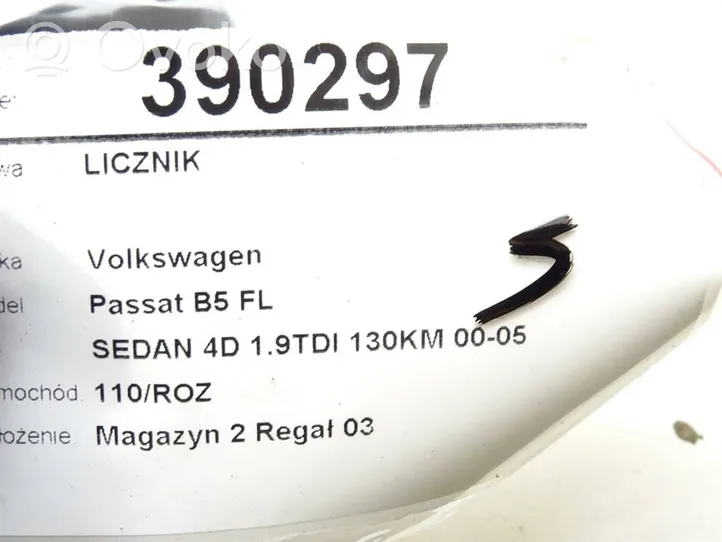 Volkswagen PASSAT B5.5 Licznik / Prędkościomierz 3B0920805A
