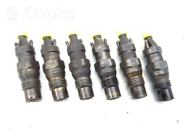 Volkswagen I LT Fuel injectors set 068130201B