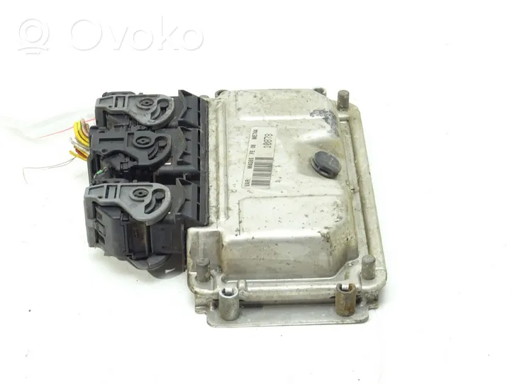 Peugeot Partner Unité de commande, module ECU de moteur 9643840580