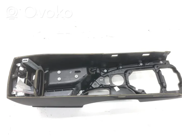 BMW 5 E60 E61 Console centrale 