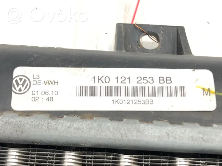 Volkswagen PASSAT B6 Dzesēšanas šķidruma radiators 1K0121253BB