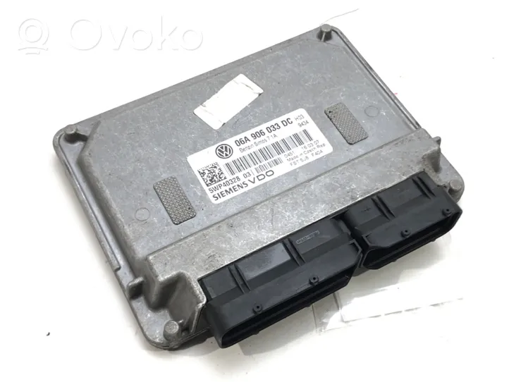 Volkswagen Golf Plus Unité de commande, module ECU de moteur 06A906033DC