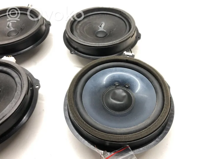 Ford Mondeo MK IV Kit sistema audio 