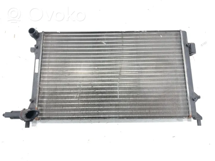 Volkswagen PASSAT B6 Radiateur de refroidissement 1K0121253P