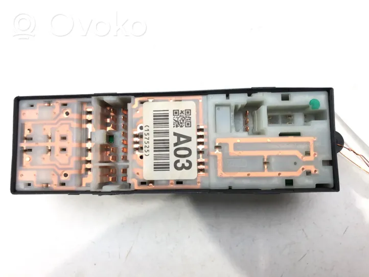 Subaru Legacy Interruptor del elevalunas eléctrico 157525