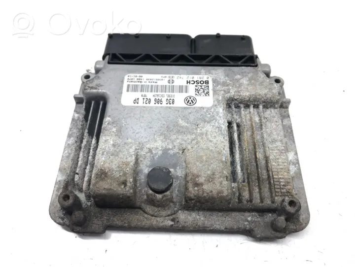 Volkswagen PASSAT B6 Motorsteuergerät ECU 03G906021DP