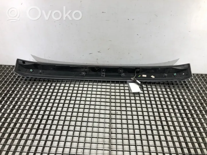 Audi Q7 4L Moulure inférieure de pare-chocs arrière 4L0827933