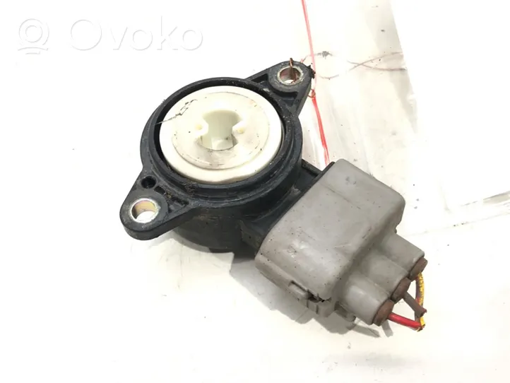 Toyota Yaris Zawór regulacji biegu jałowego / Regulator 89452-52010