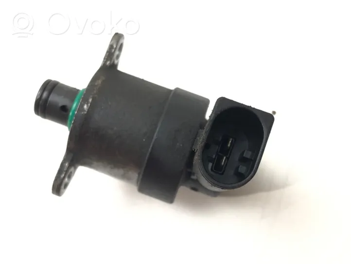 BMW 1 E81 E87 Regulator ciśnienia paliwa 0928400560