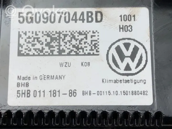 Volkswagen Golf VII Sisätuulettimen ohjauskytkin 5G0907044BD