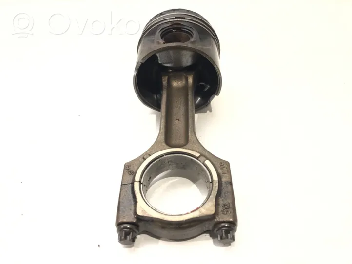 BMW 3 E92 E93 Piston with connecting rod M57D30