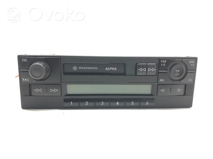 Volkswagen Bora Unité principale radio / CD / DVD / GPS 1J0035153