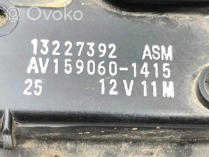 Opel Insignia A Tringlerie et moteur d'essuie-glace avant 13227392