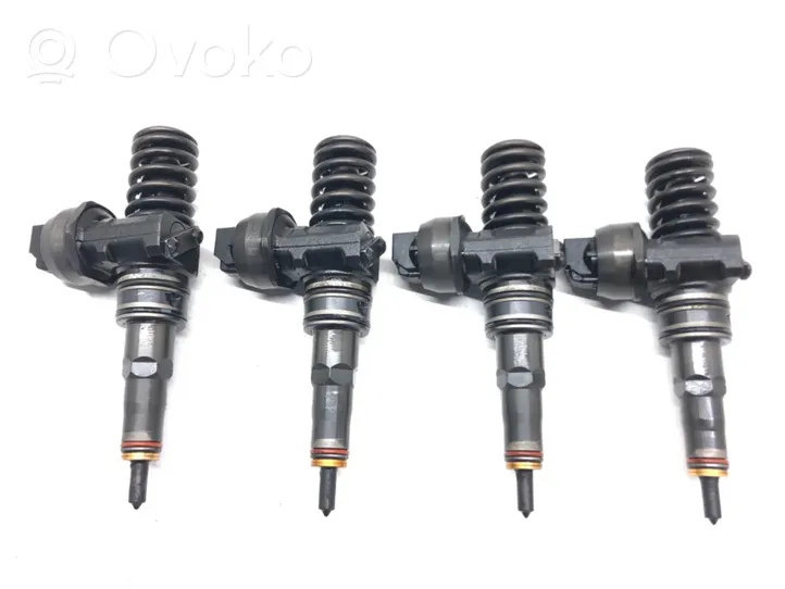 Volkswagen Polo IV 9N3 Sprauslu komplekts 038130073AG