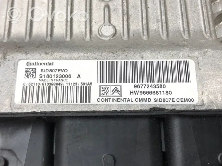 Peugeot 508 Motorsteuergerät ECU 9677243580