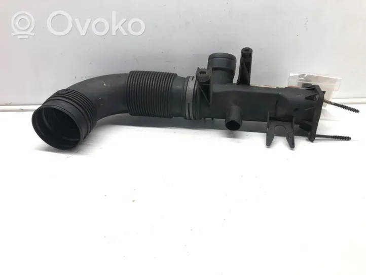 Volkswagen Touran I Air intake hose/pipe 03C129617E