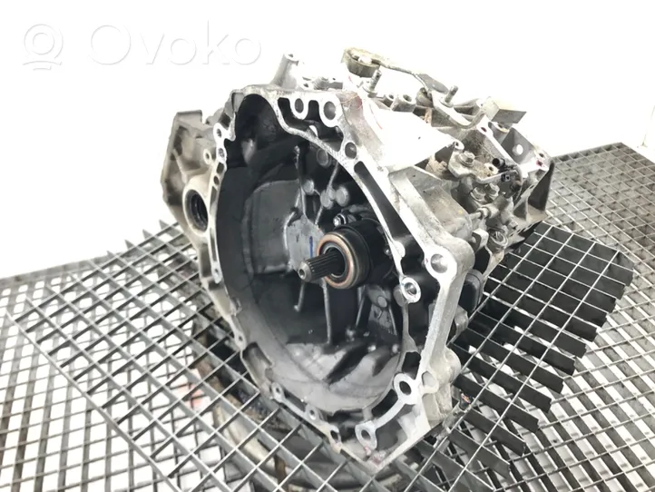 Toyota Yaris Механическая коробка передач, 5 передач 33111-02052-A