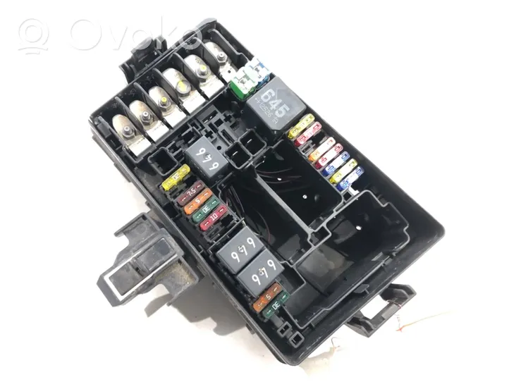 Skoda Octavia Mk3 (5E) Skrzynka bezpieczników / Komplet 5Q0907361B