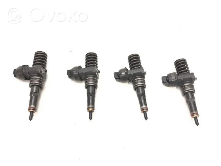 Skoda Octavia Mk2 (1Z) Set di iniettori 0414720215