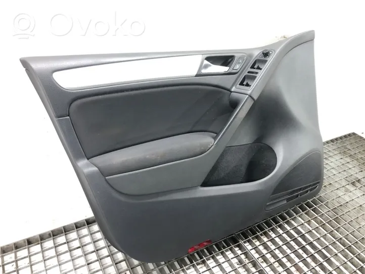 Volkswagen Golf VI Etuoven verhoilu 