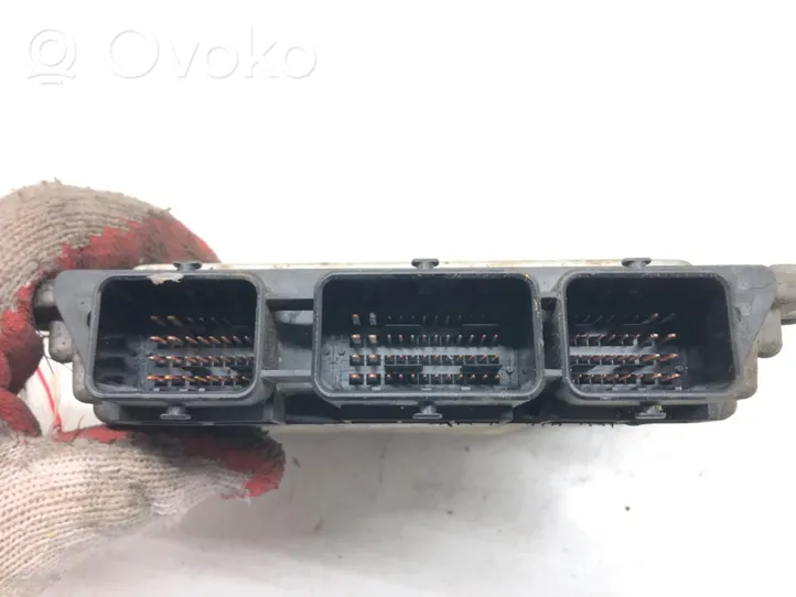 Peugeot Partner Unité de commande, module ECU de moteur 9661813780