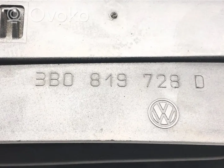 Volkswagen PASSAT B5 Dashboard side air vent grill/cover trim 3B0819728D