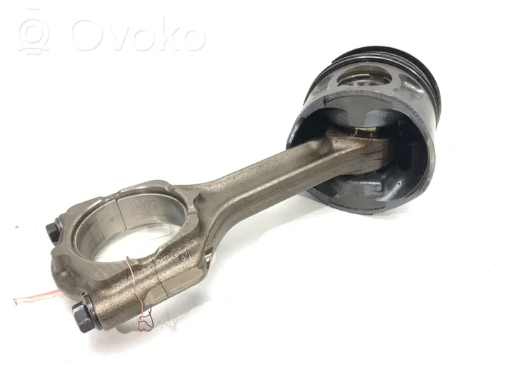 Opel Insignia A Piston with connecting rod A20DTH