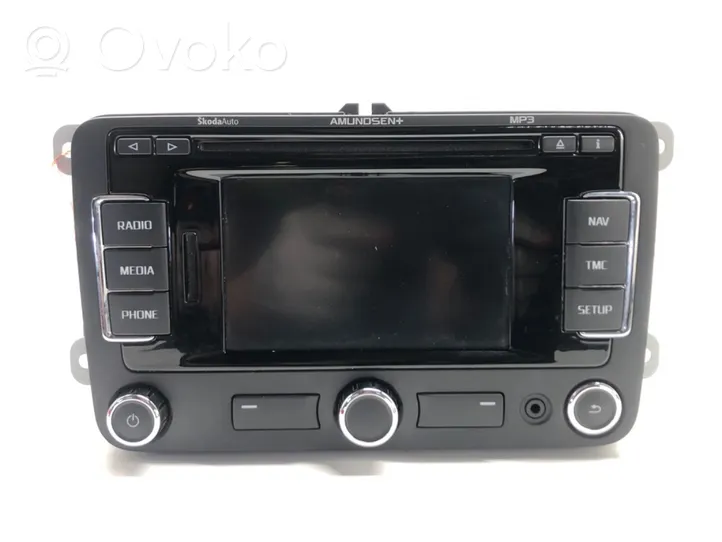 Skoda Superb B6 (3T) Panel / Radioodtwarzacz CD/DVD/GPS 3T0035192E