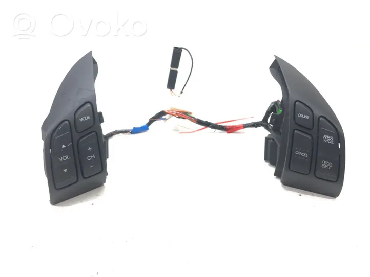 Honda CR-V Steering wheel buttons/switches 77901-SWA-G300