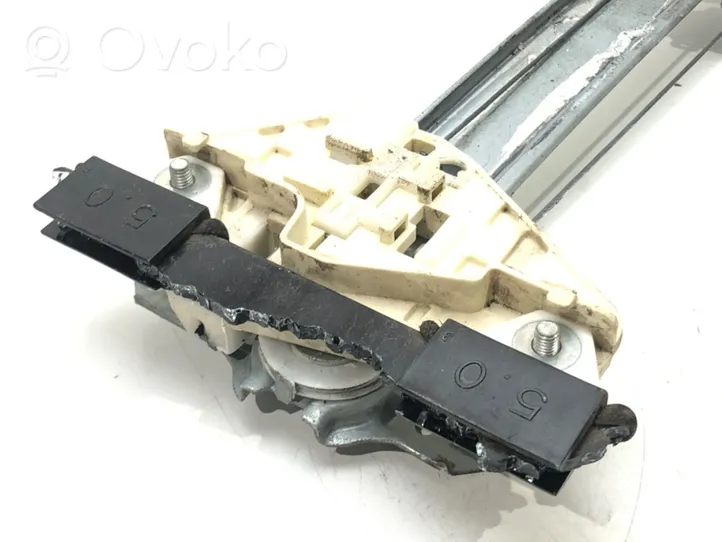 Honda CR-V Front door window regulator with motor 