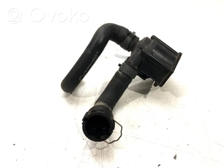 Audi A4 S4 B8 8K Supporto di montaggio del filtro dell’olio 8K0819147A