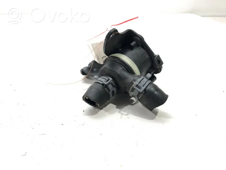 Audi A4 S4 B8 8K Supporto di montaggio del filtro dell’olio 06D121601B