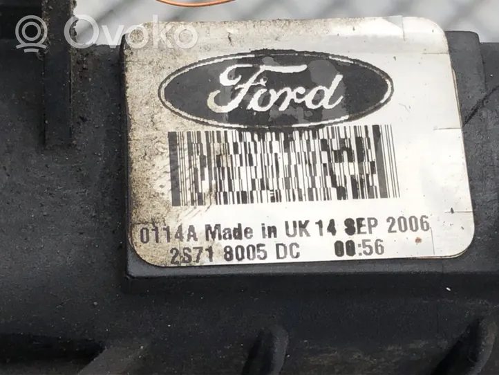 Ford Mondeo Mk III Jäähdyttimen lauhdutin 2S718005DC