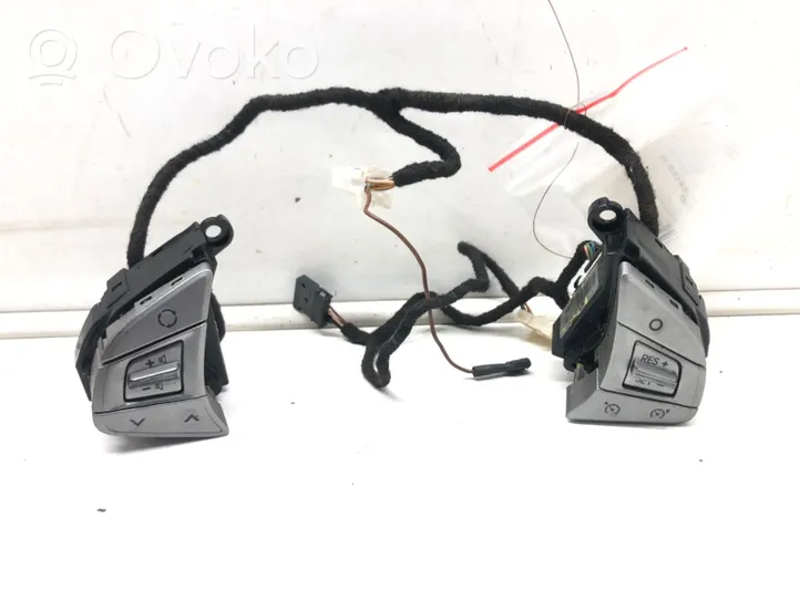 Hyundai ix20 Boutons / interrupteurs volant 96700-1K000