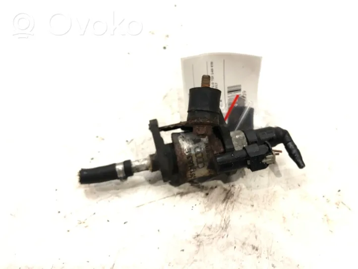 Audi A5 8T 8F Pompe de circulation d'eau, chauffage auxiliaire Webasto 8K0261163E