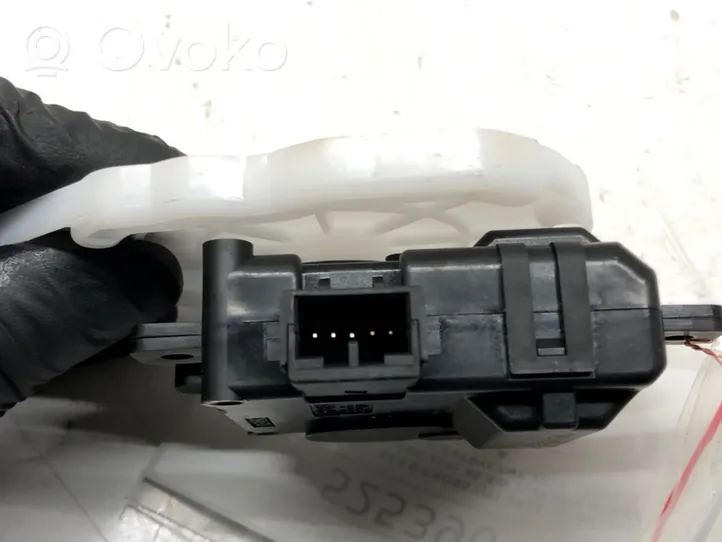 Suzuki SX4 S-Cross Silniczek nagrzewnicy CZ113800-3480